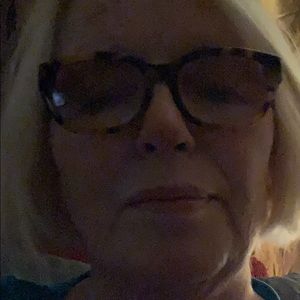 Meet your Posher, Dawna